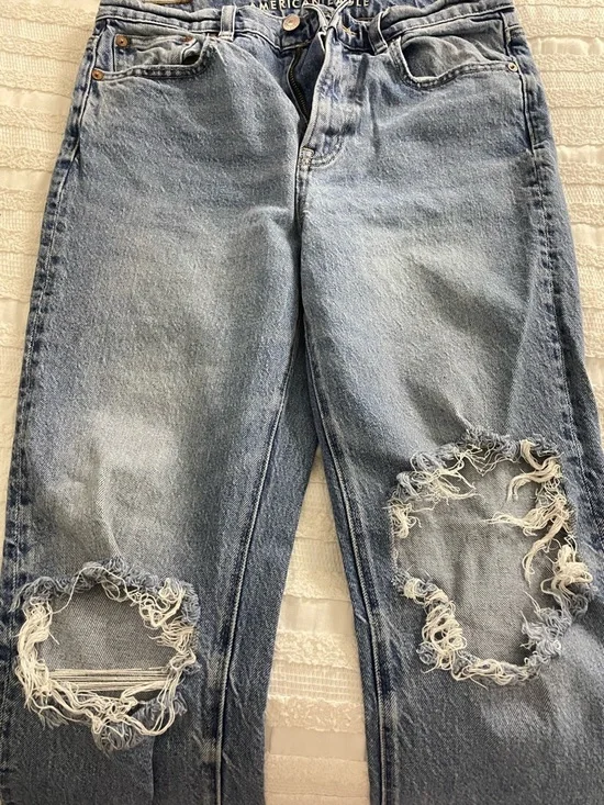 American Eagle Outfitters Light Blue Straight Leg Jeans - Picture 4 of 5